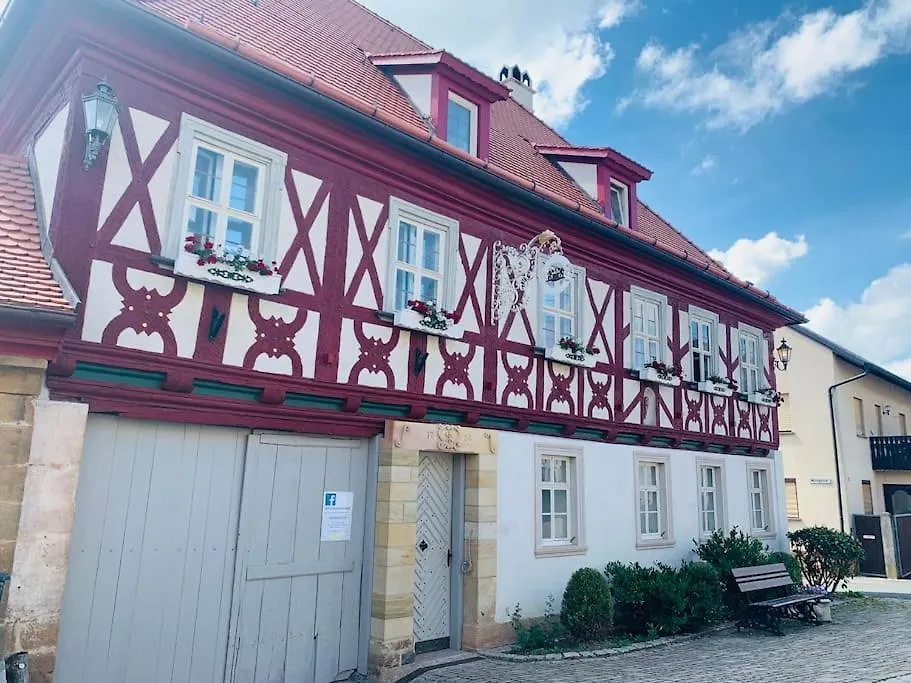 Apartment Lovely Room In A 18Th Century Manor Rattelsdorf Germany