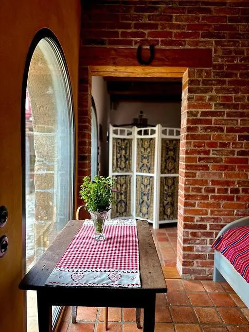 Lovely Room In A 18Th Century Manor Rattelsdorf 0*,